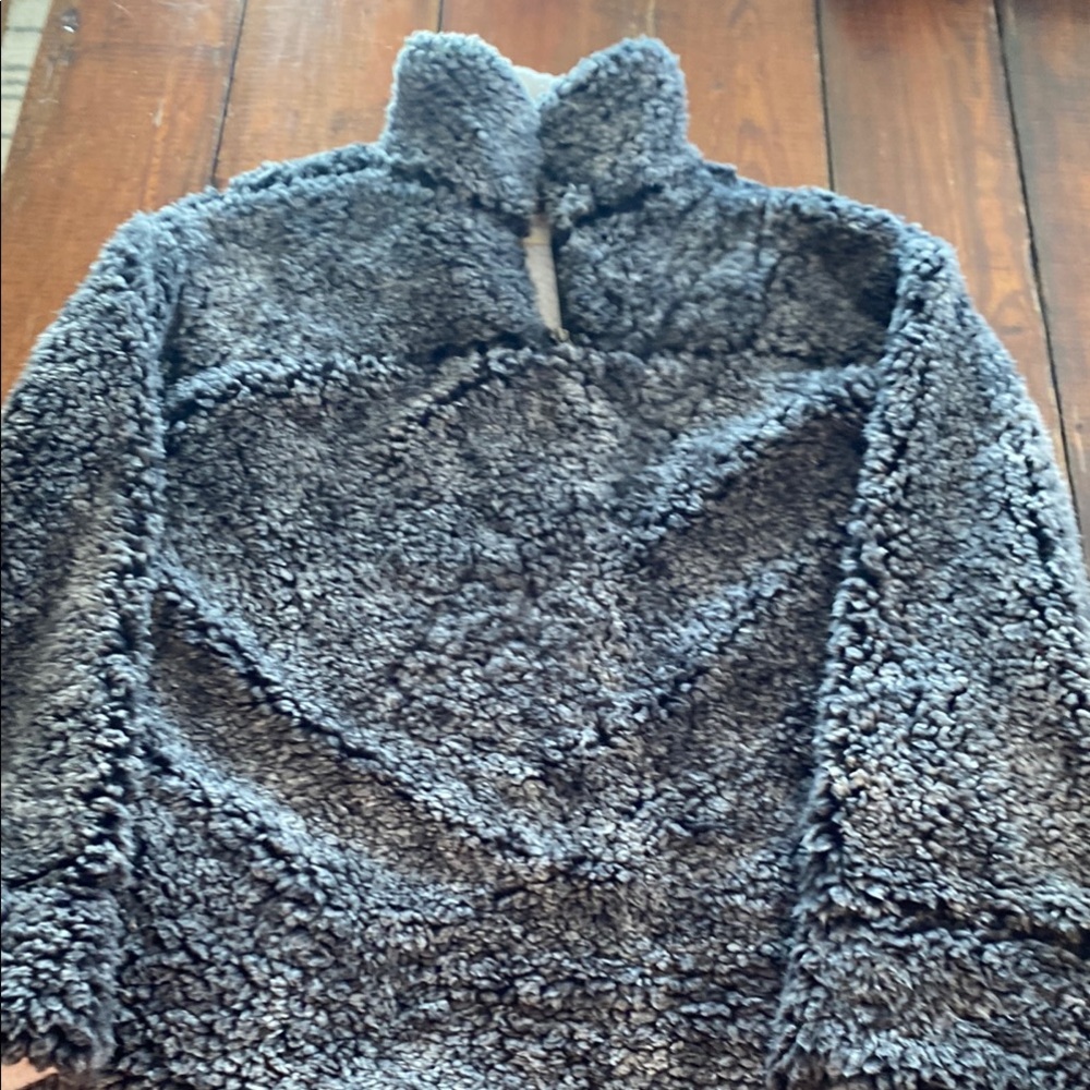 Women’s dark gray Sherpa pullover